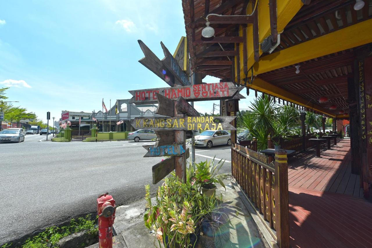 Super Oyo Capital O 90659 Raintown Timbers Hotel Taiping Dış mekan fotoğraf