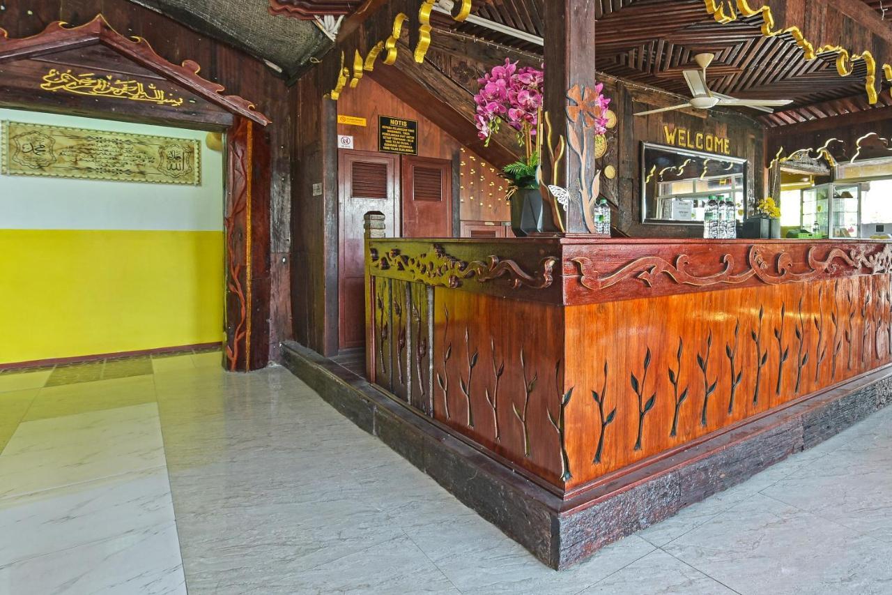 Super Oyo Capital O 90659 Raintown Timbers Hotel Taiping Dış mekan fotoğraf