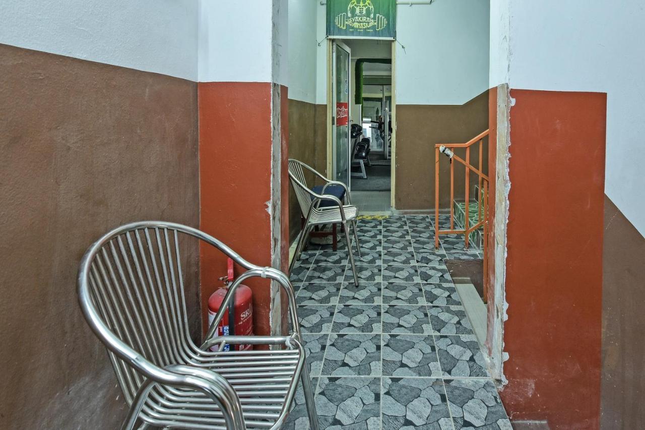 Super Oyo Capital O 90659 Raintown Timbers Hotel Taiping Dış mekan fotoğraf