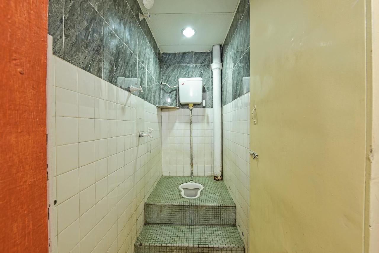 Super Oyo Capital O 90659 Raintown Timbers Hotel Taiping Dış mekan fotoğraf