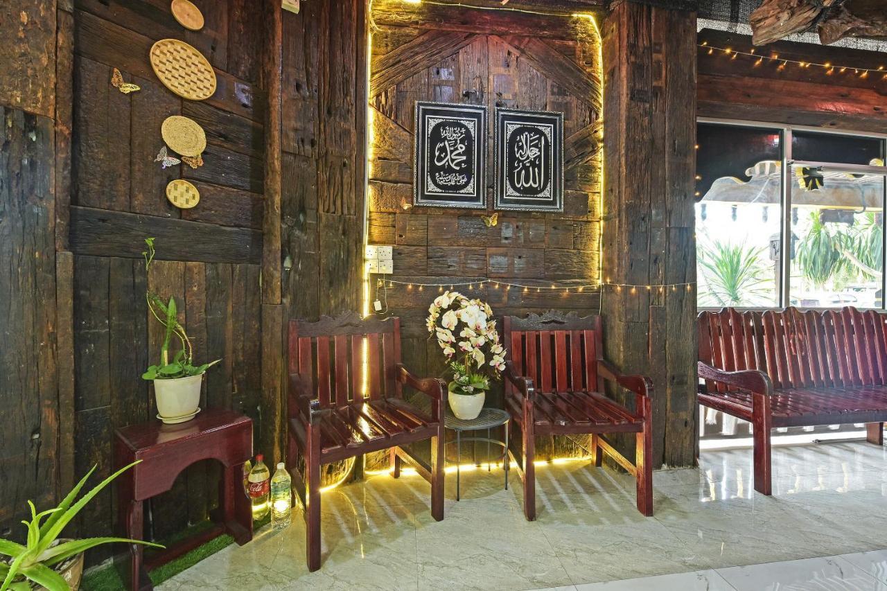 Super Oyo Capital O 90659 Raintown Timbers Hotel Taiping Dış mekan fotoğraf