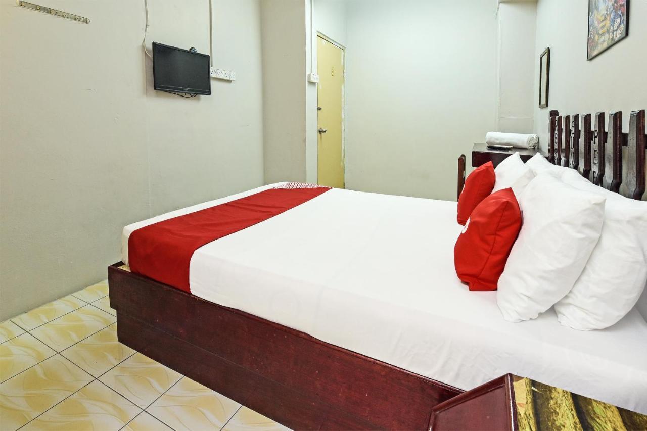 Super Oyo Capital O 90659 Raintown Timbers Hotel Taiping Dış mekan fotoğraf