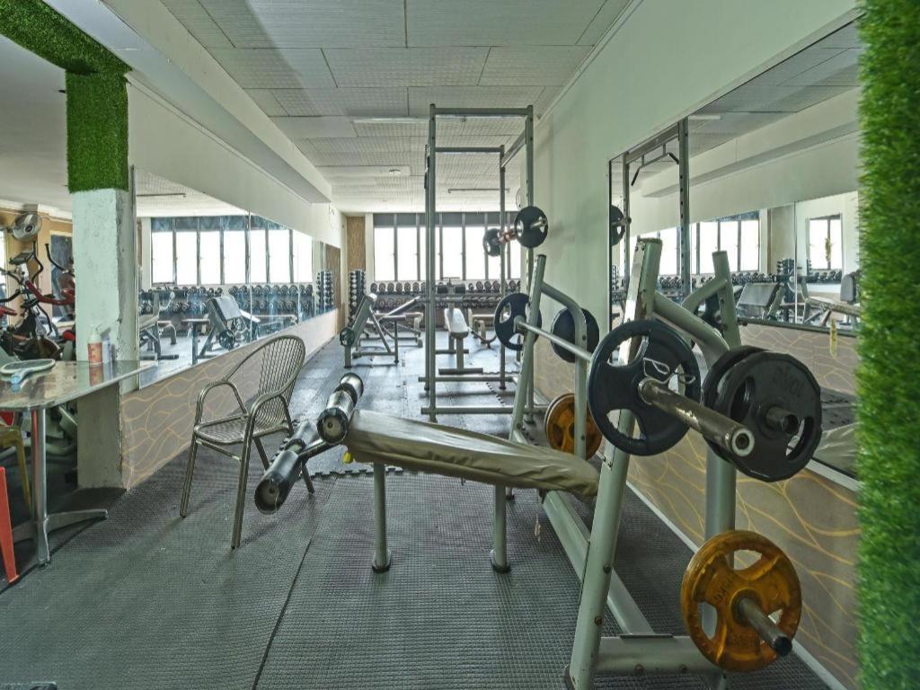 Super Oyo Capital O 90659 Raintown Timbers Hotel Taiping Dış mekan fotoğraf