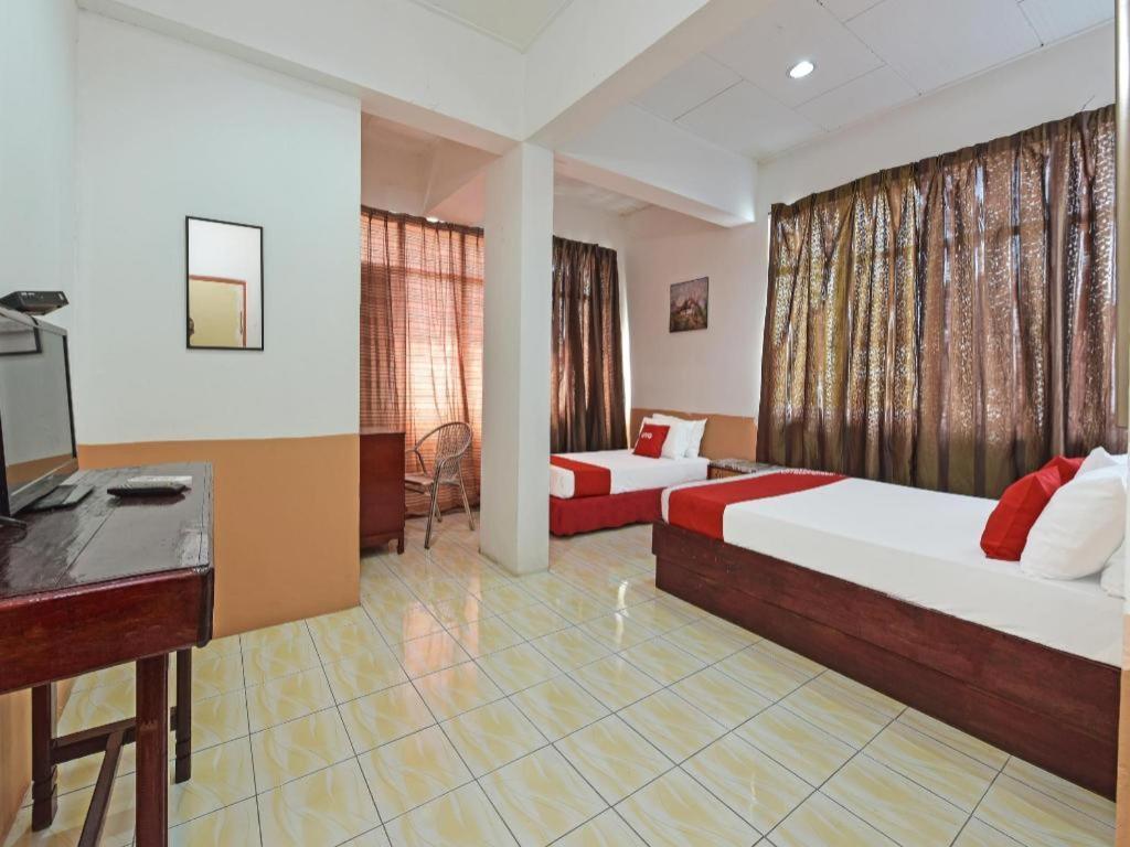 Super Oyo Capital O 90659 Raintown Timbers Hotel Taiping Dış mekan fotoğraf