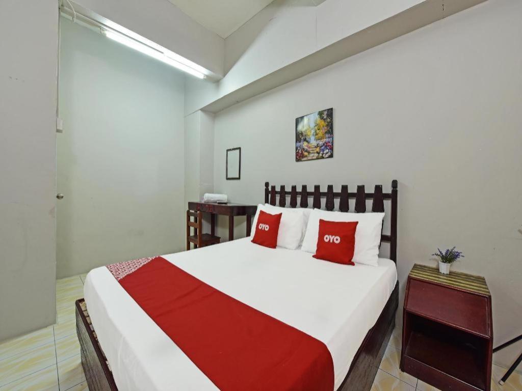 Super Oyo Capital O 90659 Raintown Timbers Hotel Taiping Dış mekan fotoğraf