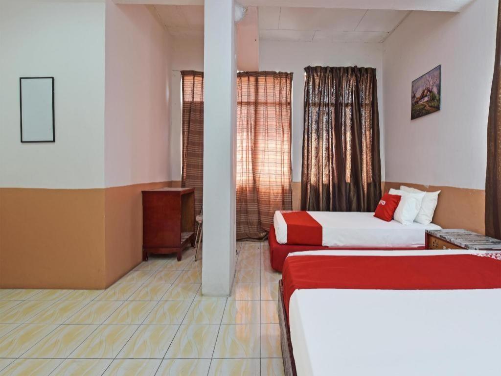 Super Oyo Capital O 90659 Raintown Timbers Hotel Taiping Dış mekan fotoğraf