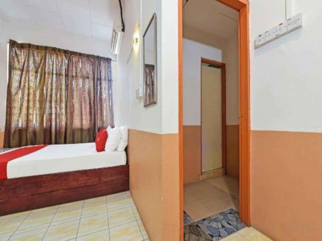 Super Oyo Capital O 90659 Raintown Timbers Hotel Taiping Dış mekan fotoğraf