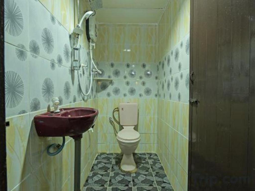 Super Oyo Capital O 90659 Raintown Timbers Hotel Taiping Dış mekan fotoğraf